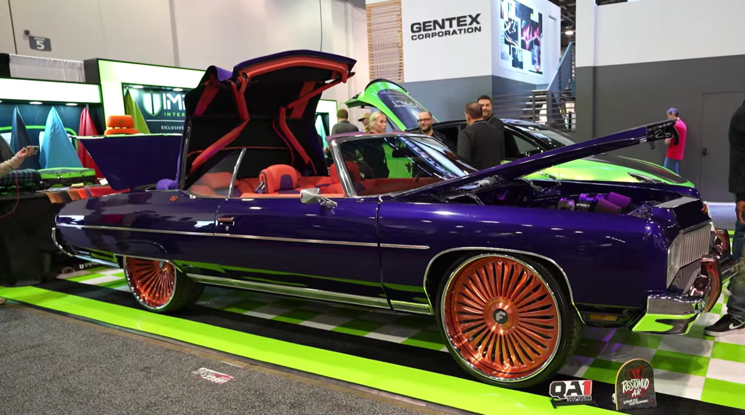 Caprice Donk at SEMA